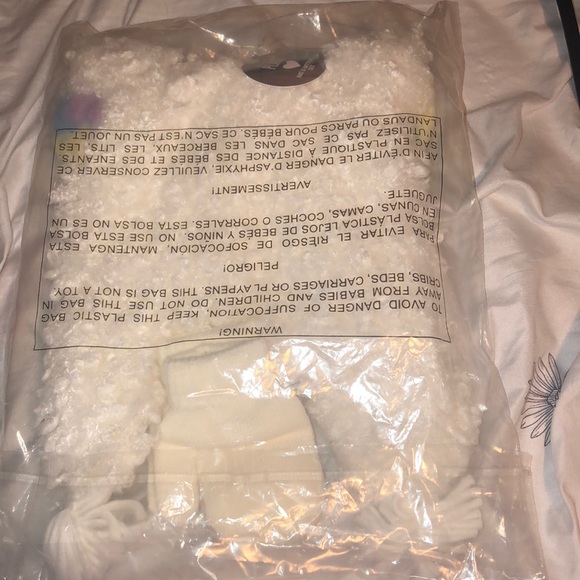 Hat - Picture 2 of 4